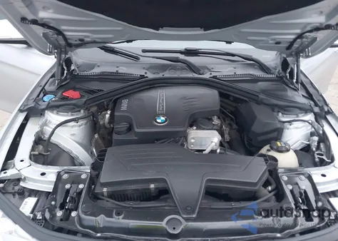 2018 BMW 320I из США, поврежденный, VIN WBA8A9C51JAH12024